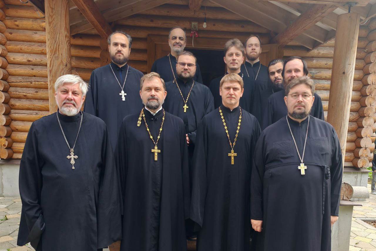 Состоялась рабочая встреча протоиерея Артемия Литвинова с помощниками благочинных по работе с молодёжью